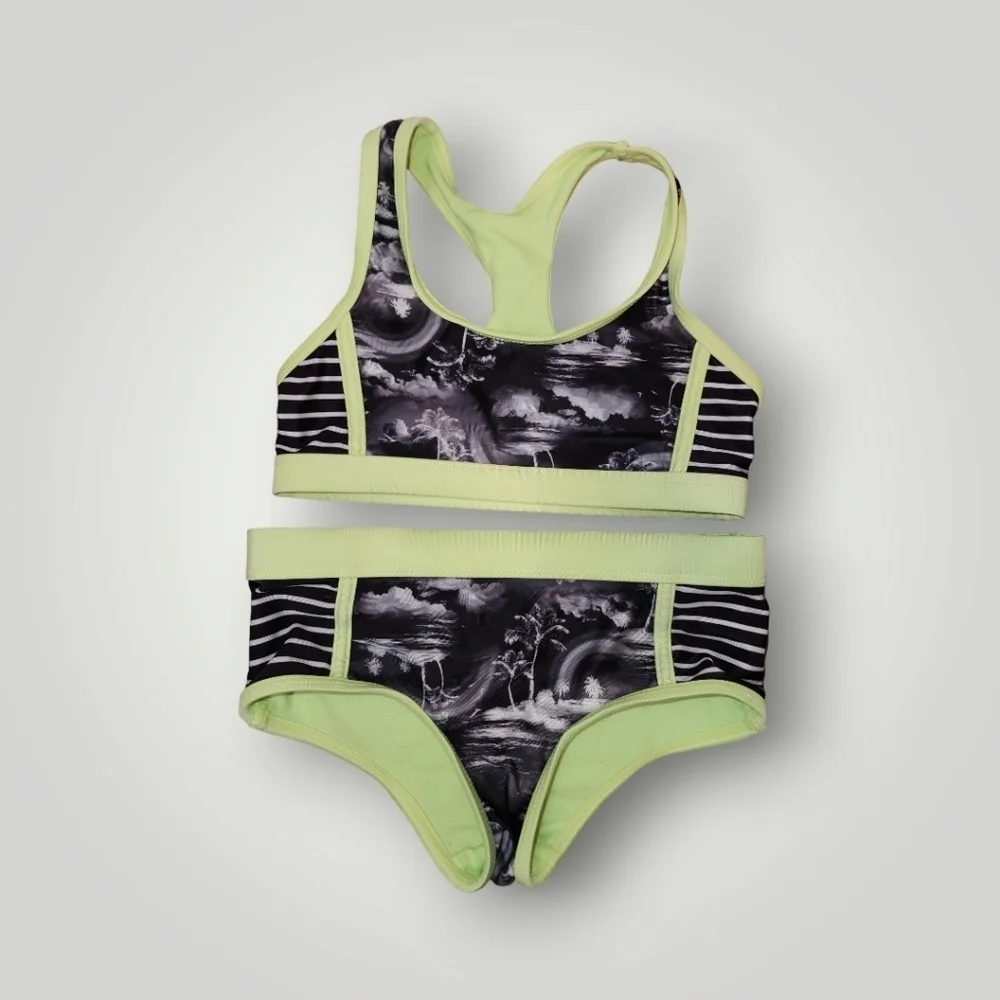 Girls bathing suit lot unicorn rashguard and two piece sizd 5 4/5